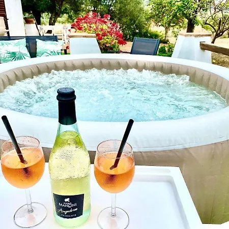 Bianca Villa Tertenìa