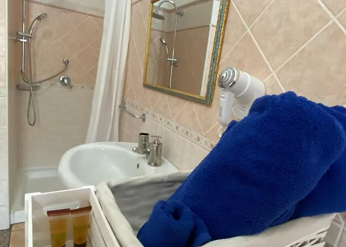 Bianca Villa Tertenìa