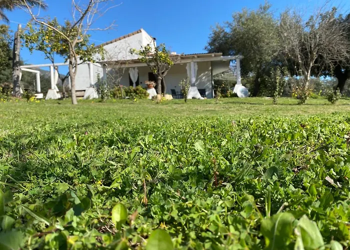 Bianca Villa Tertenìa